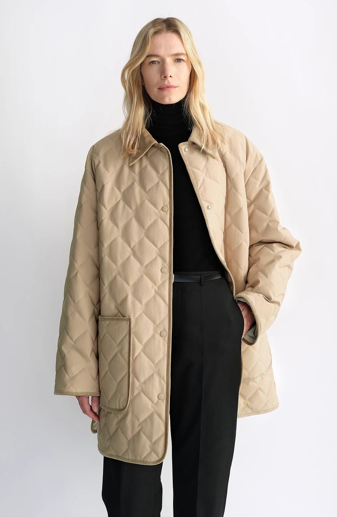 "Diamond Texture" Splicing Lapel 90 White Goose Down Barn Jacket Down Jacket Women-0